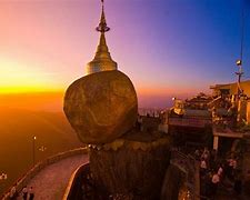 Tóc Đức Phật Ở Myanmar